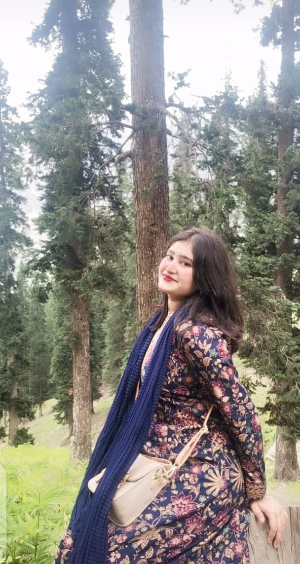 Ezza Malik photo 1