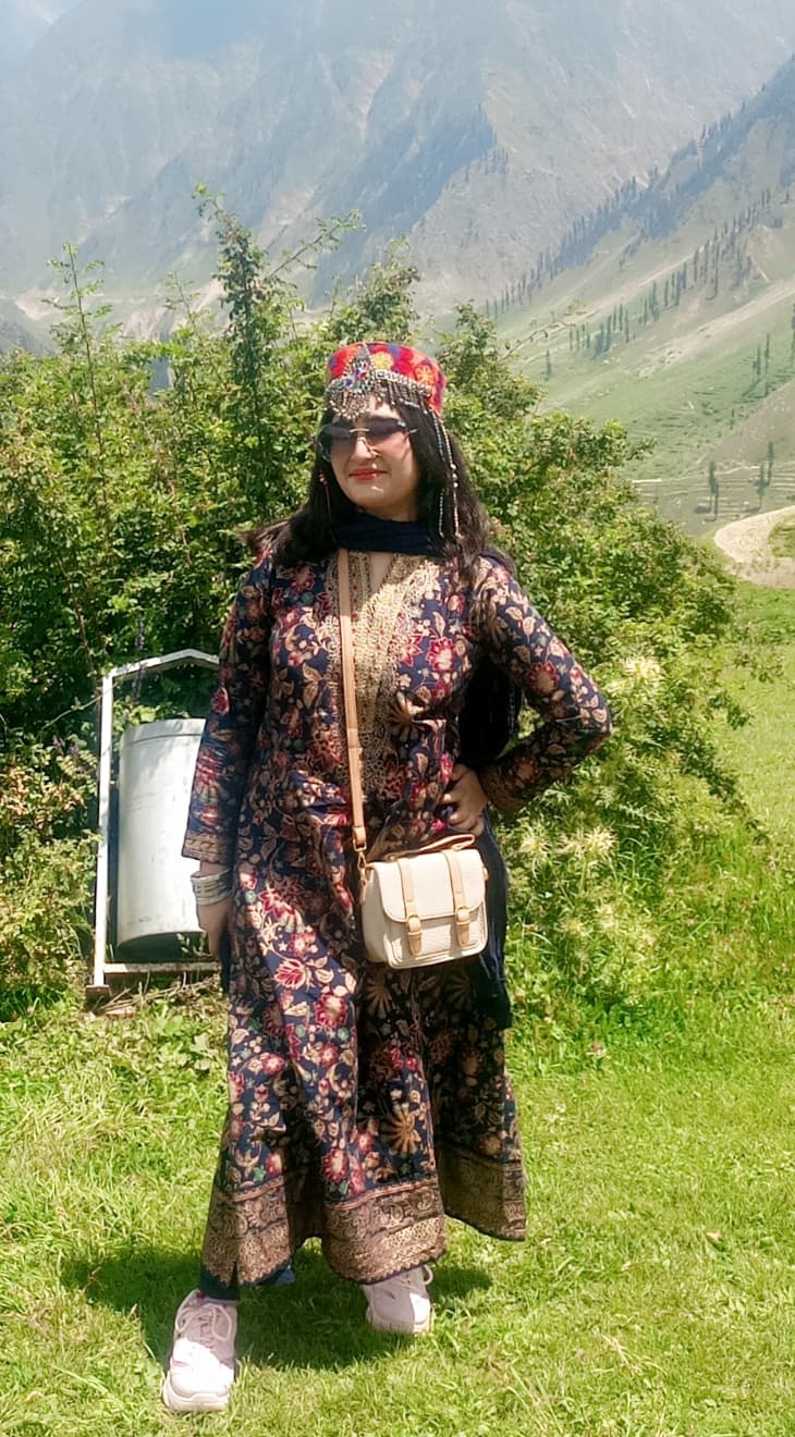 Ezza Malik photo 3